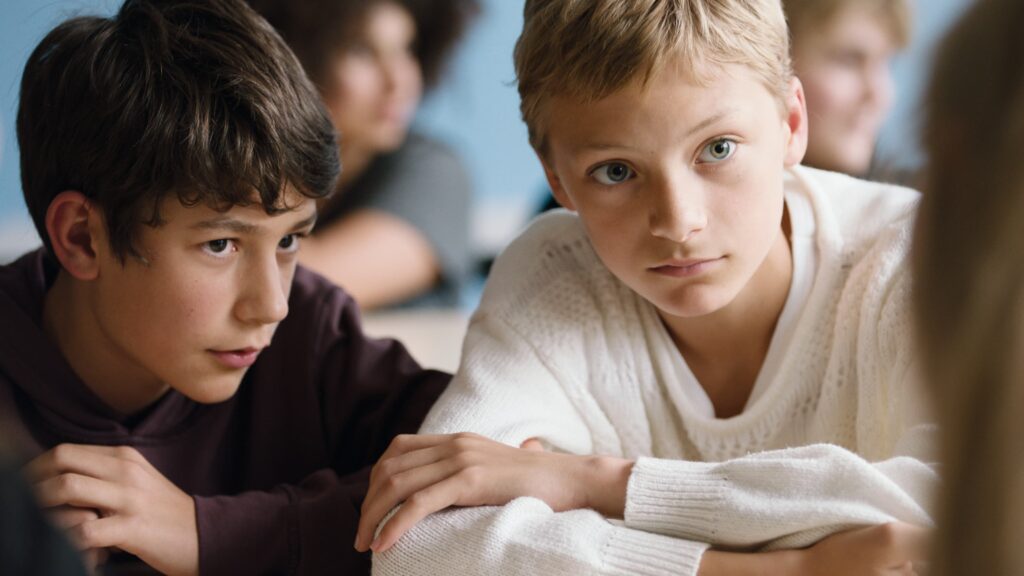 Image from the movie "Close"