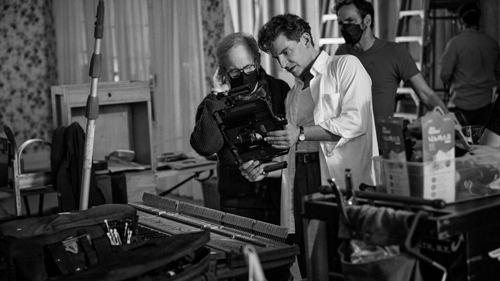 Image from the movie "Maestro"