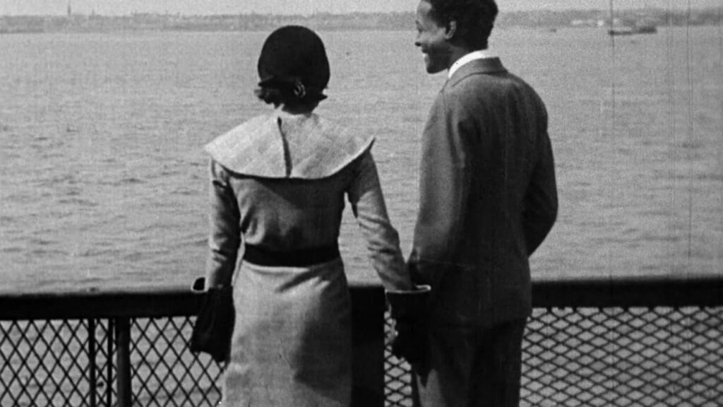 Image from the movie "The Girl from Chicago"