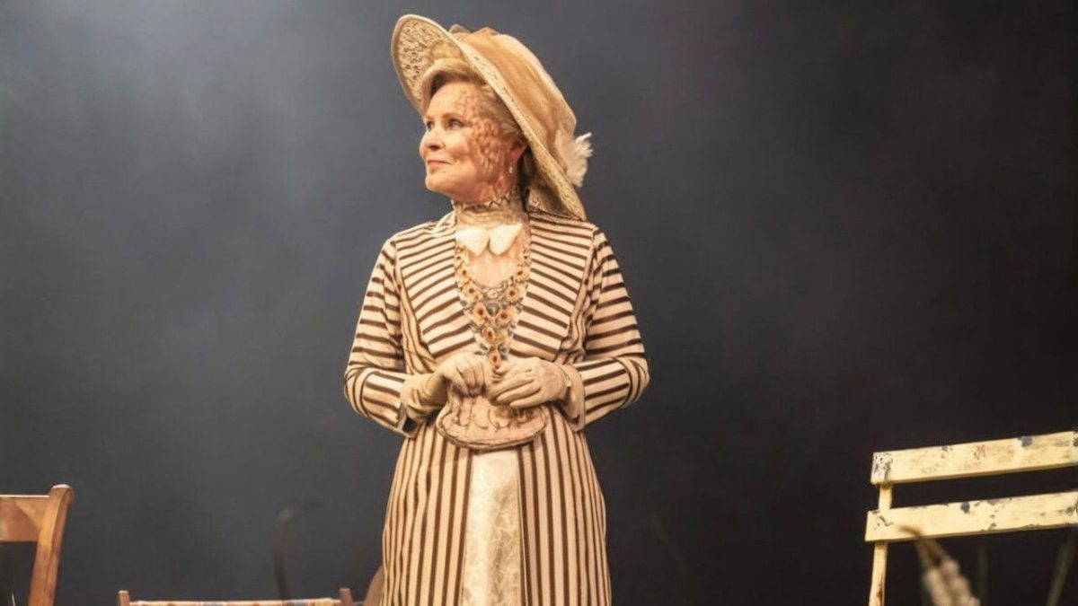 Image from the movie "National Theatre Live: Mrs. Warren's Profession"