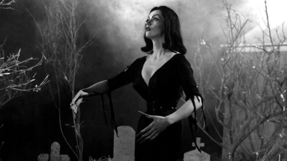 Image from the movie "Plan 9 from Outer Space"